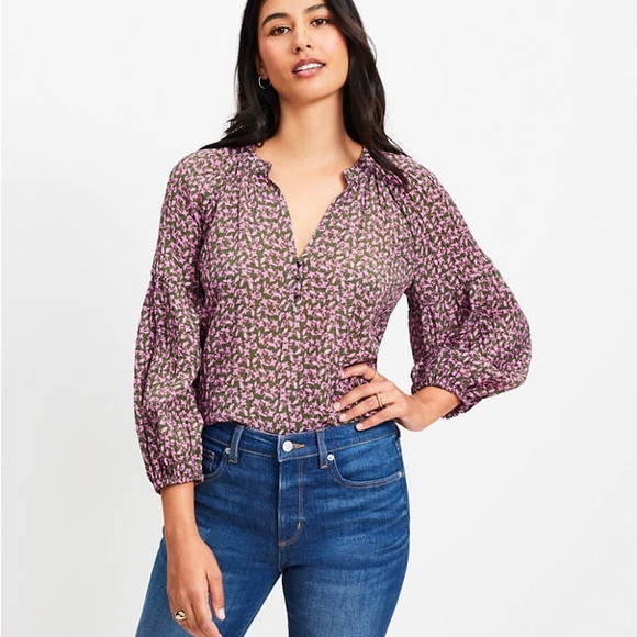 LOFT Tops - NWT Loft Floral Billow Sleeve Blouse - Large
